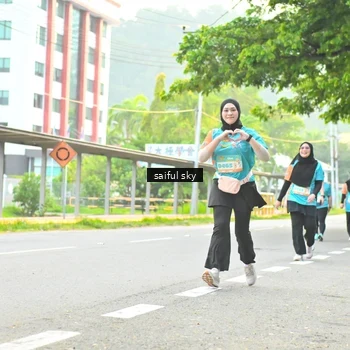 Runner Photo 8360019