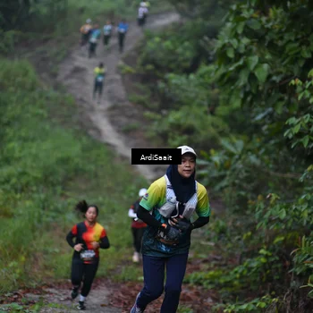 Runner Photo 8360020