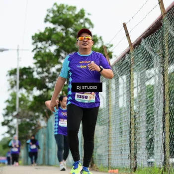 Runner Photo 8360215