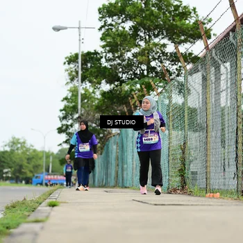 Runner Photo 8360302