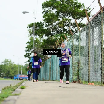 Runner Photo 8360306