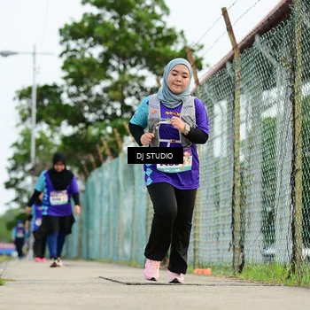 Runner Photo 8360308