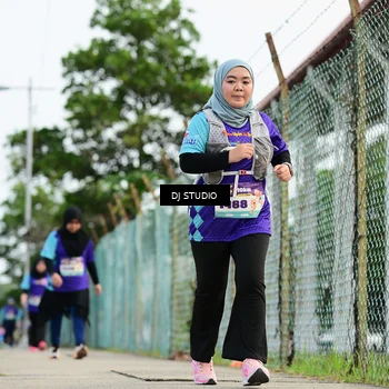 Runner Photo 8360310