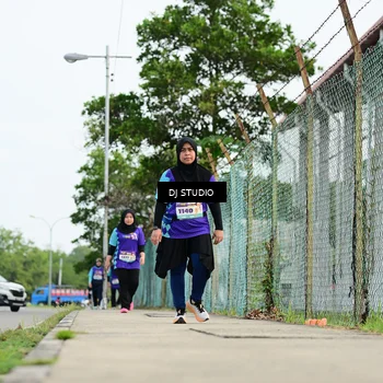 Runner Photo 8360342