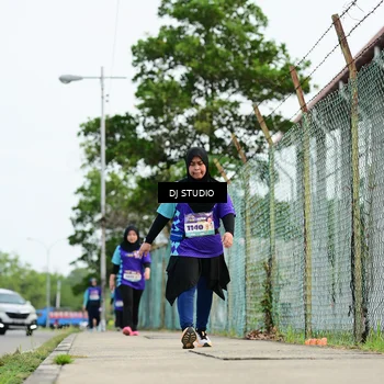 Runner Photo 8360346