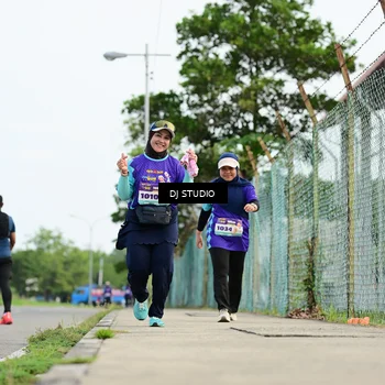 Runner Photo 8360420