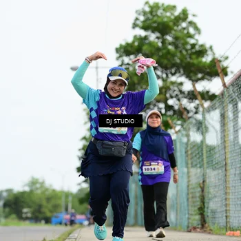 Runner Photo 8360452