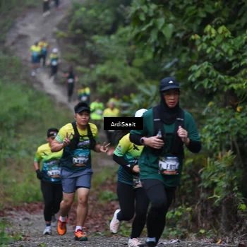 Runner Photo 8360476