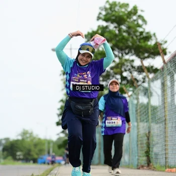 Runner Photo 8360541