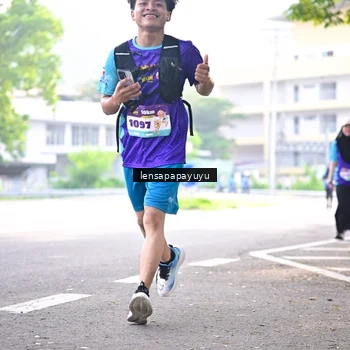 Runner Photo 8360626