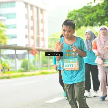 Runner Photo 8360657
