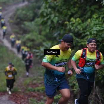 Runner Photo 8360734