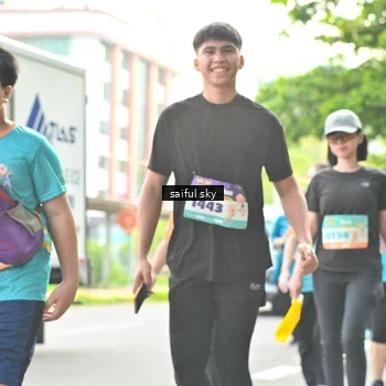 Runner Photo 8360789
