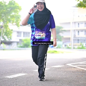 Runner Photo 8360835