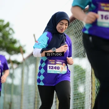 Runner Photo 8360876