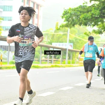 Runner Photo 8360915