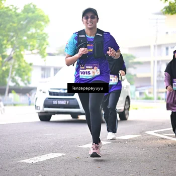 Runner Photo 8361045