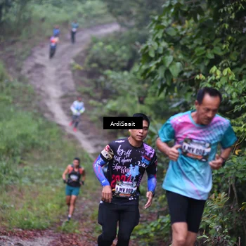 Runner Photo 8361791