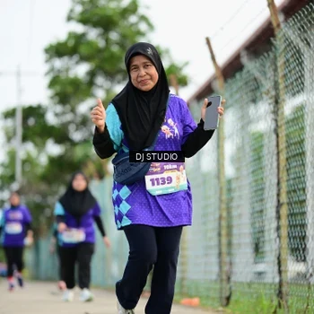 Runner Photo 8362174
