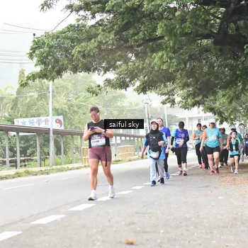 Runner Photo 8362335