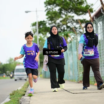 Runner Photo 8362498