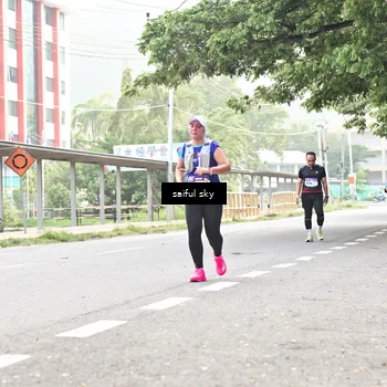 Runner Photo 8362748