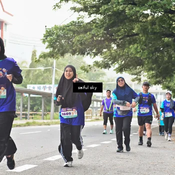 Runner Photo 8363001