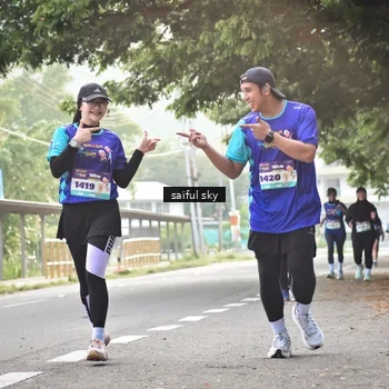 Runner Photo 8363038