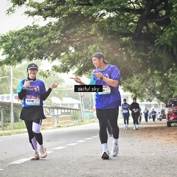 Runner Photo 8363051