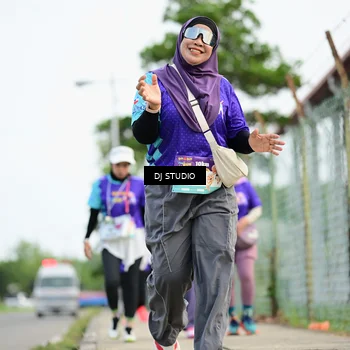 Runner Photo 8363054