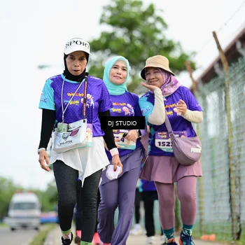 Runner Photo 8363101