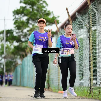 Runner Photo 8363111