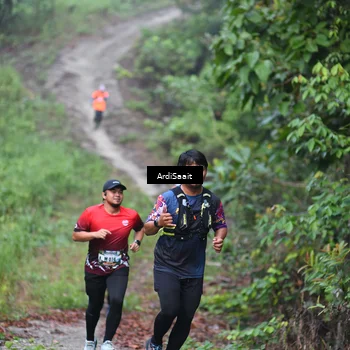Runner Photo 8363412