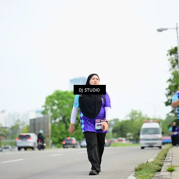 Runner Photo 8363426