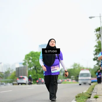 Runner Photo 8363435