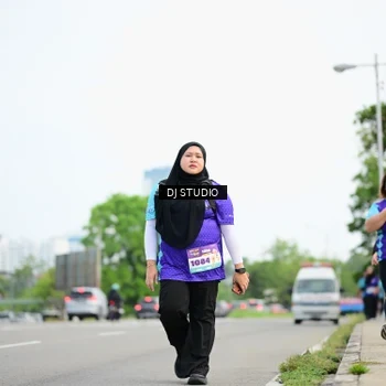 Runner Photo 8363464