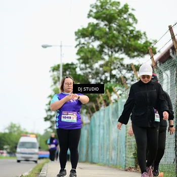 Runner Photo 8363472