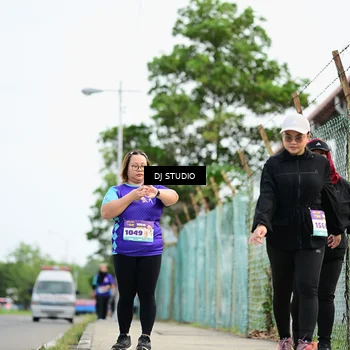 Runner Photo 8363476