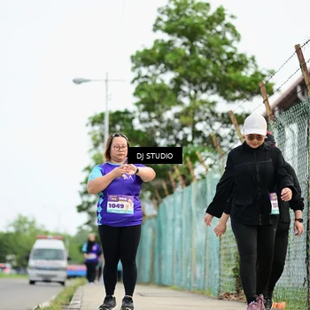 Runner Photo 8363512