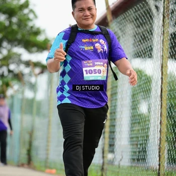 Runner Photo 8363637