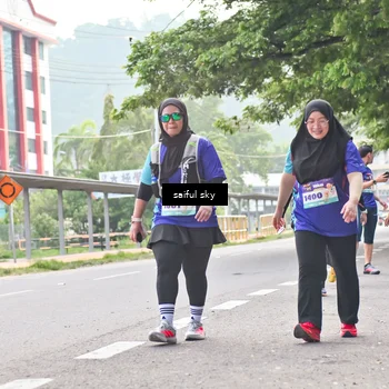 Runner Photo 8363664