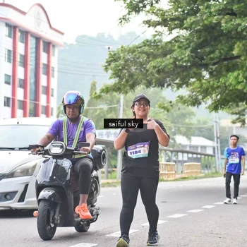 Runner Photo 8363751