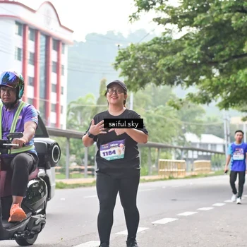 Runner Photo 8363753
