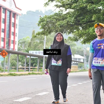 Runner Photo 8363902
