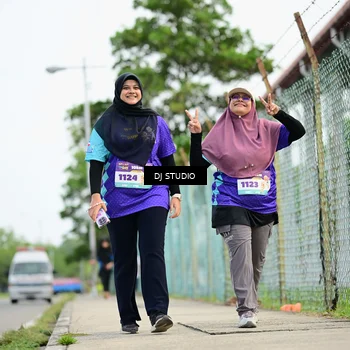 Runner Photo 8364010