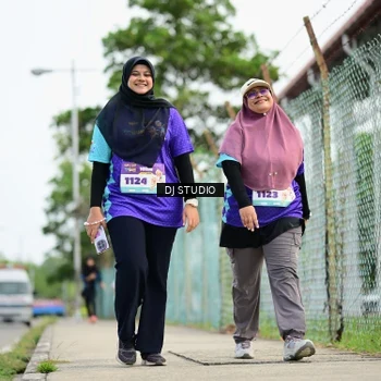 Runner Photo 8364023