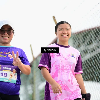 Runner Photo 8364275