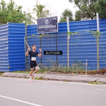 Runner Photo 8364898