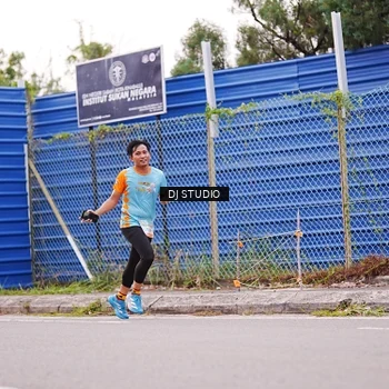 Runner Photo 8364900