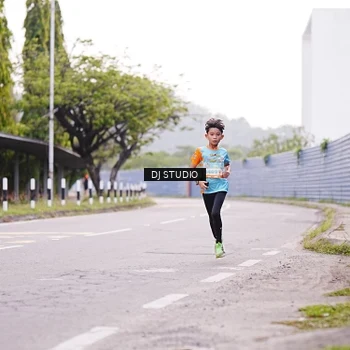 Runner Photo 8364917